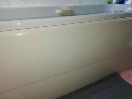 Photo of Grey bath side (GU52) #1