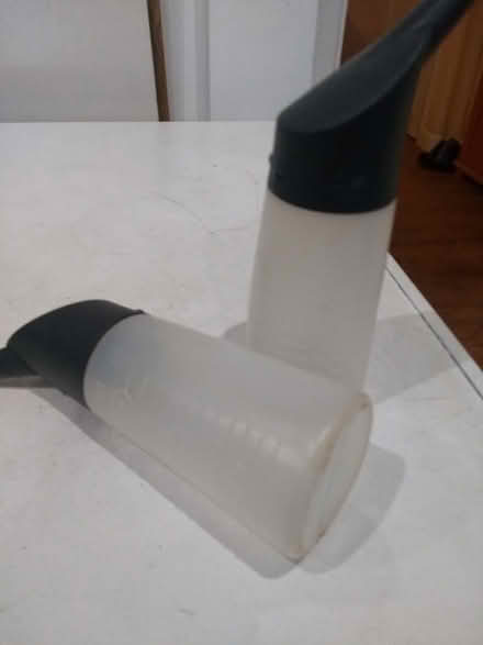 Photo of free Small measuring containers (Hornchurch RM12) #1