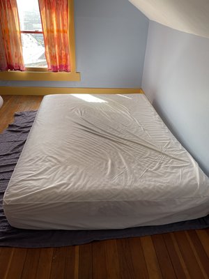 Photo of free Queen mattress (Potrero Hill, SF)
