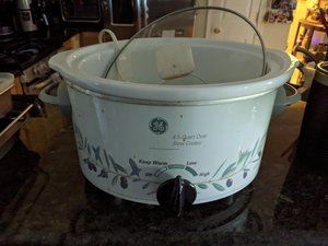 Photo of free Slow Cooker - 4.5qt (Germantown, MD)