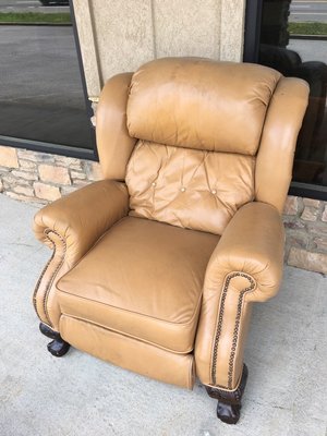 Photo of free Recliner (Nelsons Furniture)