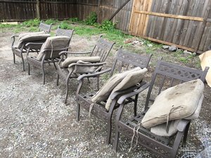 Photo of free Patio chairs (vanier)