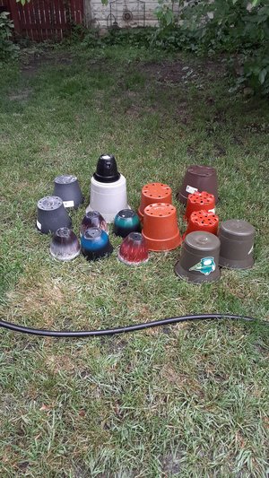 Photo of free Plastic garden pots (Butterfield and Taft Hillside)