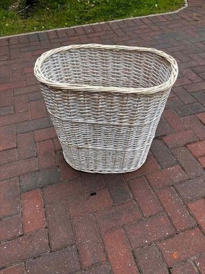 Photo of free White(ish) wicker laundry basket (Newcraighall EH21)