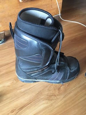 Photo of free Men’s snowboard boots - size 9.5 (Capitol Hill)