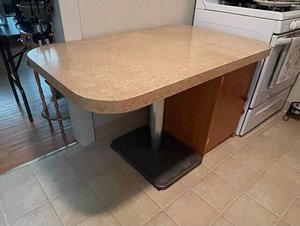 Photo of free Vintage Formica Kitchen Table (West End)
