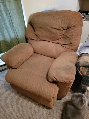 Photo of free Living room Furniture (Middleboro)