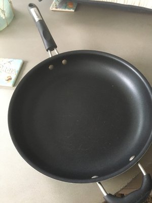Photo of free 12 inch fry pan (Altamonte springs)
