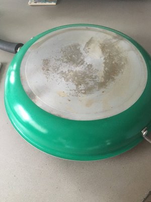 Photo of free 12 inch fry pan (Altamonte springs)