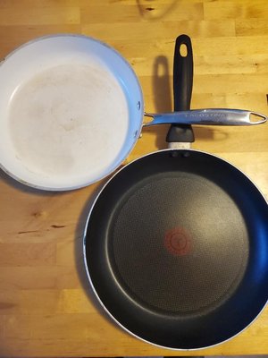 Photo of free Two frying pans (Hintonburg)