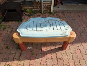 Photo of free Water or sand play table (Tabb, va)
