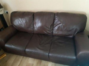 Photo of free Leather Sofa (South Ockendon RM15)