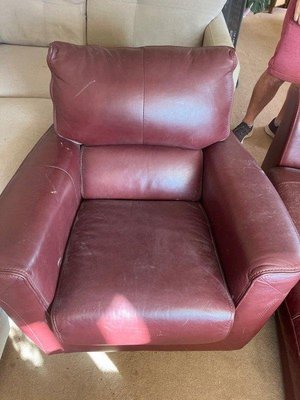 Photo of free Brown leather armchair (CT5)
