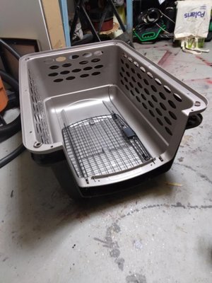 Photo of free Large dog crate (Riverdale, Md)