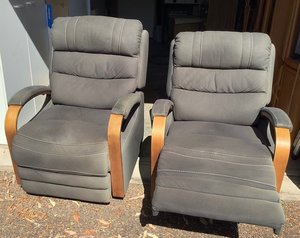 Photo of free Two Recliner chairs (Ettalong Beach)