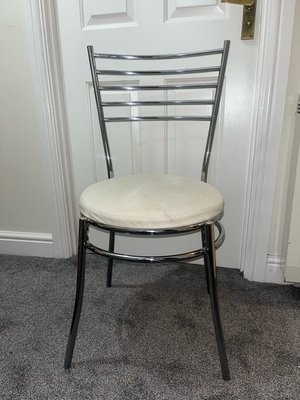 Photo of free x4 dining chairs (Pelaw)