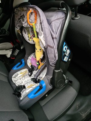 Photo of free Baby car seat + isofix base (Aylesbury HP19)