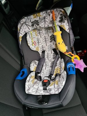 Photo of free Baby car seat + isofix base (Aylesbury HP19)