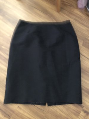 Photo of free Women's Pencil Skirt Size 12 (Takoma, DC)