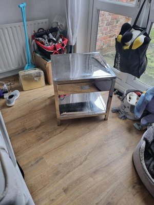 Photo of free 2 bedside mirror tables (Wilmslow SK9)
