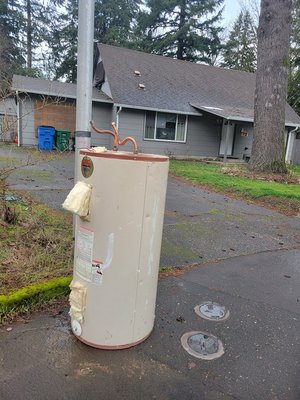 Photo of free water heater /scrap (East vancouver Tiffany Drive)