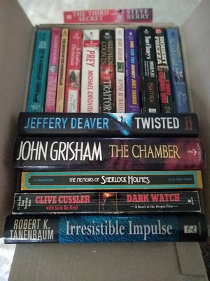 Photo of free boxes mystery/thriller books (downtown Downers Grove)