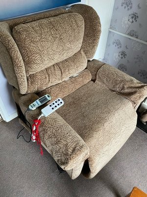 Photo of free Bariatric chair (Stroud)