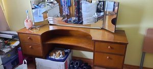 Photo of free Vintage Dressing Table (Near Tesco Clearwater D11)