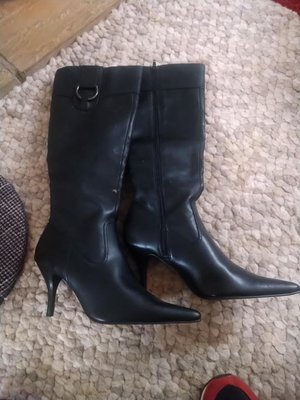 Photo of free Ladies knee high boots size 7 (Forestgreen)