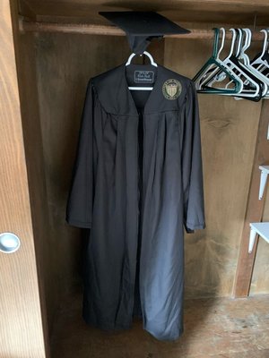 Photo of free UW Graduation Gown and Cap (Eastlake)