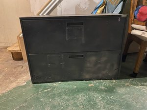 Photo of free black file drawer. Solid (Portage park)