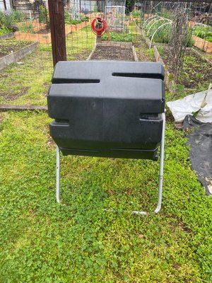 Photo of free Backyard composter (Capitol Hill)