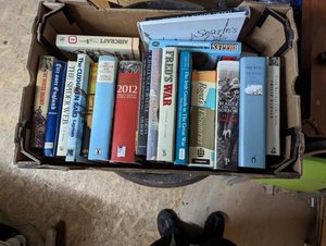 Photo of free box of mainly aviation and war books (Byker NE6)