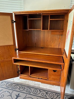 Photo of free solid wood computer hutch (Jacksonville)