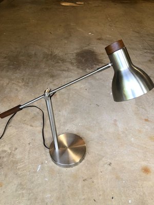 Photo of free Desk top lamp (In Reston off of Lawyers Road)
