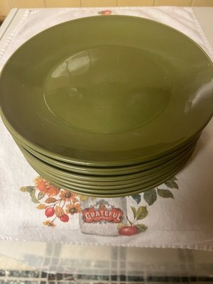 Photo of free Green ceramic plates (8) (Wynnefield section of Philly)