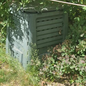 Photo of free Square compost bin (Bloomingdale)