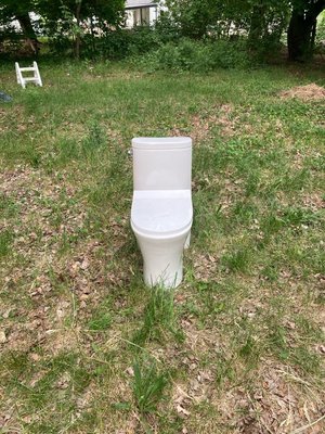 Photo of free Working Low Flush Toilet (Ypsilanti Township)