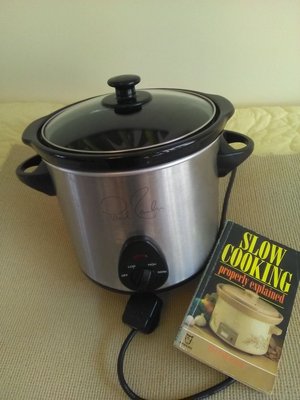 Photo of free Slow Cooker+cookbook (West Worthing BN11)