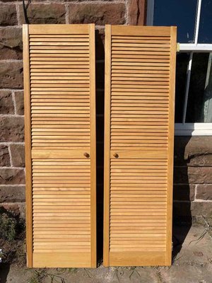 Photo of free two doors with slats (Dufton CA16)