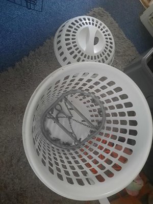 Photo of free White washing basket (S26)
