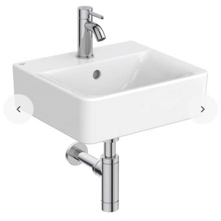 Photo of Small Basin with tap (SE6) #1