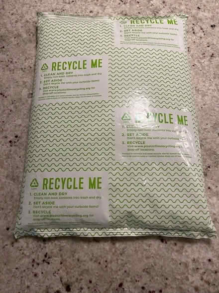 Photo of free Reusable freezer packs (Fairlawn/Anacostia) #1