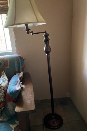 Photo of free Working Floor Lamp That Needs Work (Nr Juan Tabo & Lomas)