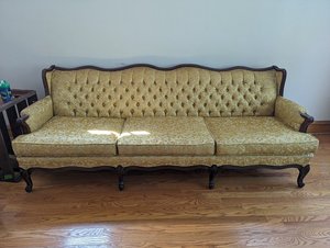 Photo of free Vintage couch (Burr Ridge)