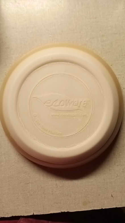 Photo of Ecoware salmon-colored cat bowl (Town of LaGrange) #1