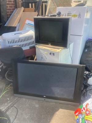 Photo of free Everything pictured (Avondale Heights)