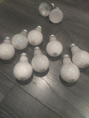 Photo of free Light bulbs (Elk Grove high school area)