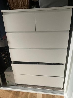 Photo of IKEA malm chest of drawers (N11)