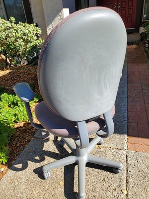 Photo of free Executive Office Chair with wheels (DeAnza Blvd - Stvns Crk & 280)